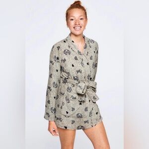 Victoria’s Secret PINK robe - plush teddy robe - retail $50